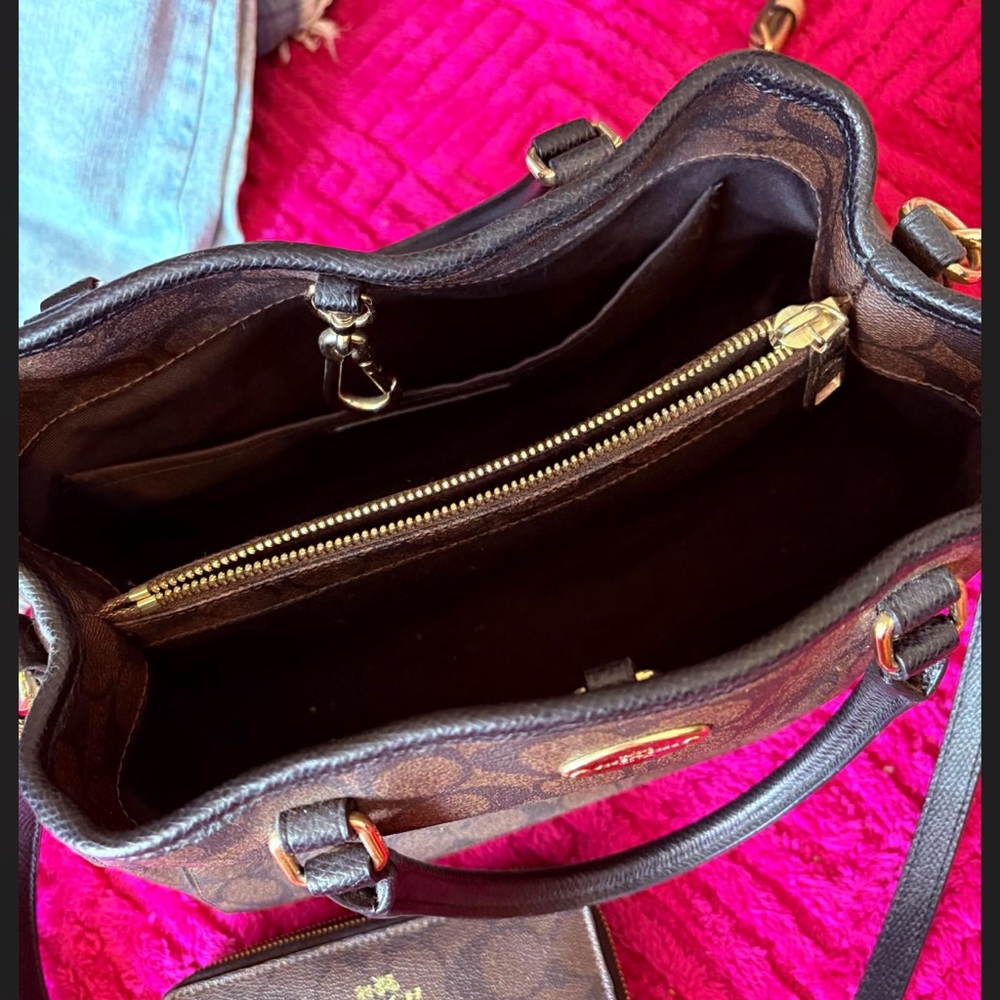 Coach Brown Patterned Shoulder Bag - Picture 4 of 6